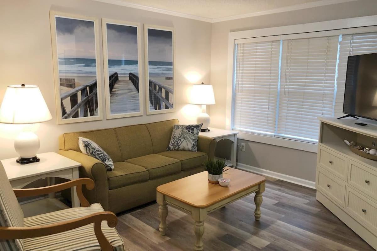 Bright Duplex 2Br By The Beach Myrtle Beach Exterior photo